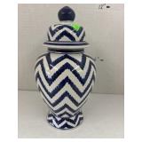 Blends Style Art Vase MCM - chip on rim