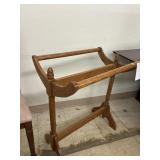 Double Sided Oak Quilt Stand