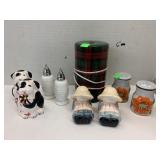 Diffuser and 4 Sets Salt & Pepper Shakers