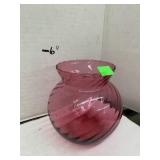 Vntg Pilgrim Swirl Vase