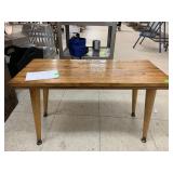 Finished wood bench, approx 25.5 L x 11.5 D x