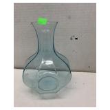 Vntg Tiara Blue Colonial Vase
