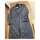 Menï¿½s Coat. size 40L