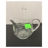 Wheel cut Creamer