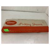 Pinking Shears, Clauss