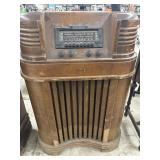 Antique Philco Console Radio