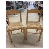 2 Pisa dining chair with a wooden frame and a
