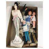 Flat of Dolls
