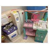 Play Sets - Need Cleaning