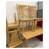 Table w/ 4 Chairs