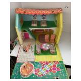 Cape Cod Vntg Dollhouse, Some Accessories