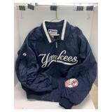 Coat sz XL, Yankees