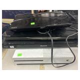 Xbox, Blue Ray Player, DVD Player
