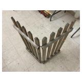 Foldable wood picket fence 3