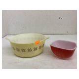 2 Vntg Pyrex ovenware