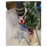 Small Christmas Tree, Misc Decor