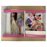 Fashion Trunk with two Barbies and Accessories