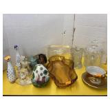 Vntg cut glass creamer and sugar bowl, tea cup,