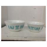 2cnt Pyrex Mixing Bowls