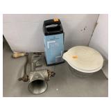 Pampered Chef Bowl, Grater, Universal Grinder