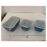 3cnt Pyrex Dishes with Lids