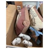 Bear Figures & Decor