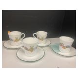4 Corning ware Cups and Saucers