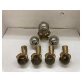 Set of ball and claw feet and set of silver balls