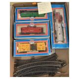 Model Power Train Cars w Track Pieces