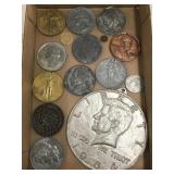 Flat of metal and plastic Coin Decor