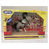 Breyer bucking bronco w/cinch