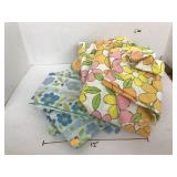 Vntg Sheets and Pillow Cases
