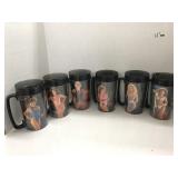 6 Snap-on mugs, one chipped