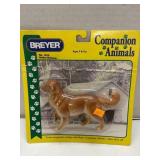 Breyer Companion Animals Golden Retriever