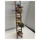Birds on Ladder Decor