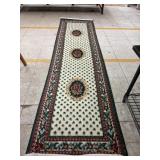 Manhattan - Area Rug / Runner - approx  8 ft x 2