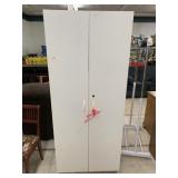 Cabinet, approx 30in x 15.5in x H 6ft