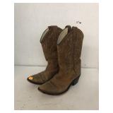 Boys Cowboy Boots. -  Size 4