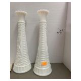 2 White Vases
