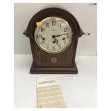 Heavy Mantel Clock, Howard miller, Key inside