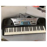 Retro Yamaha PSR-170 Keyboard w/ Cord, Works