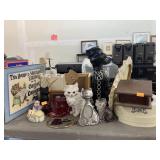 Cat decor and feeding bowls