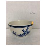 Vntg Delft style ceramic bowl