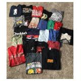 Graphic T-Shirts - Various Sizes - Hooters, Ohio