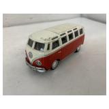 Maisto Volkswagen 1960s Van ï¿½Sambaï¿½ Toy Car Model
