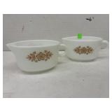 2 Vintage PYREX Sauce Gravy Boat Butterfly Gold