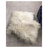 2cnt Fuzzy Feather? Throw Pillows