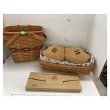 Longaberger handled basket, bread basket w/
