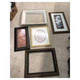 Frames & Pictures