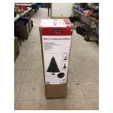 Ashland Pre-Lit Windham Spruce Tree 6ft